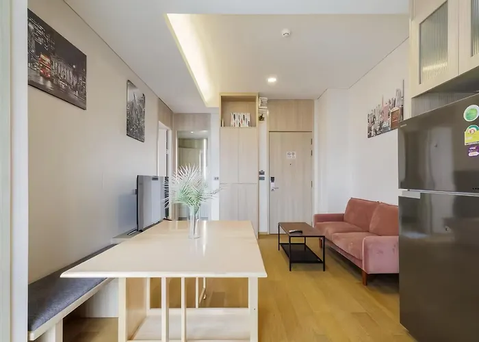Siamese Sukhumvit 42 *