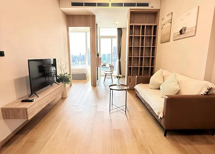 Siamese Sukhumvit 42 *