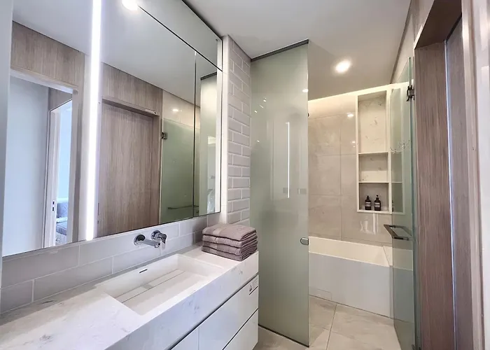 Siamese Sukhumvit 42 *